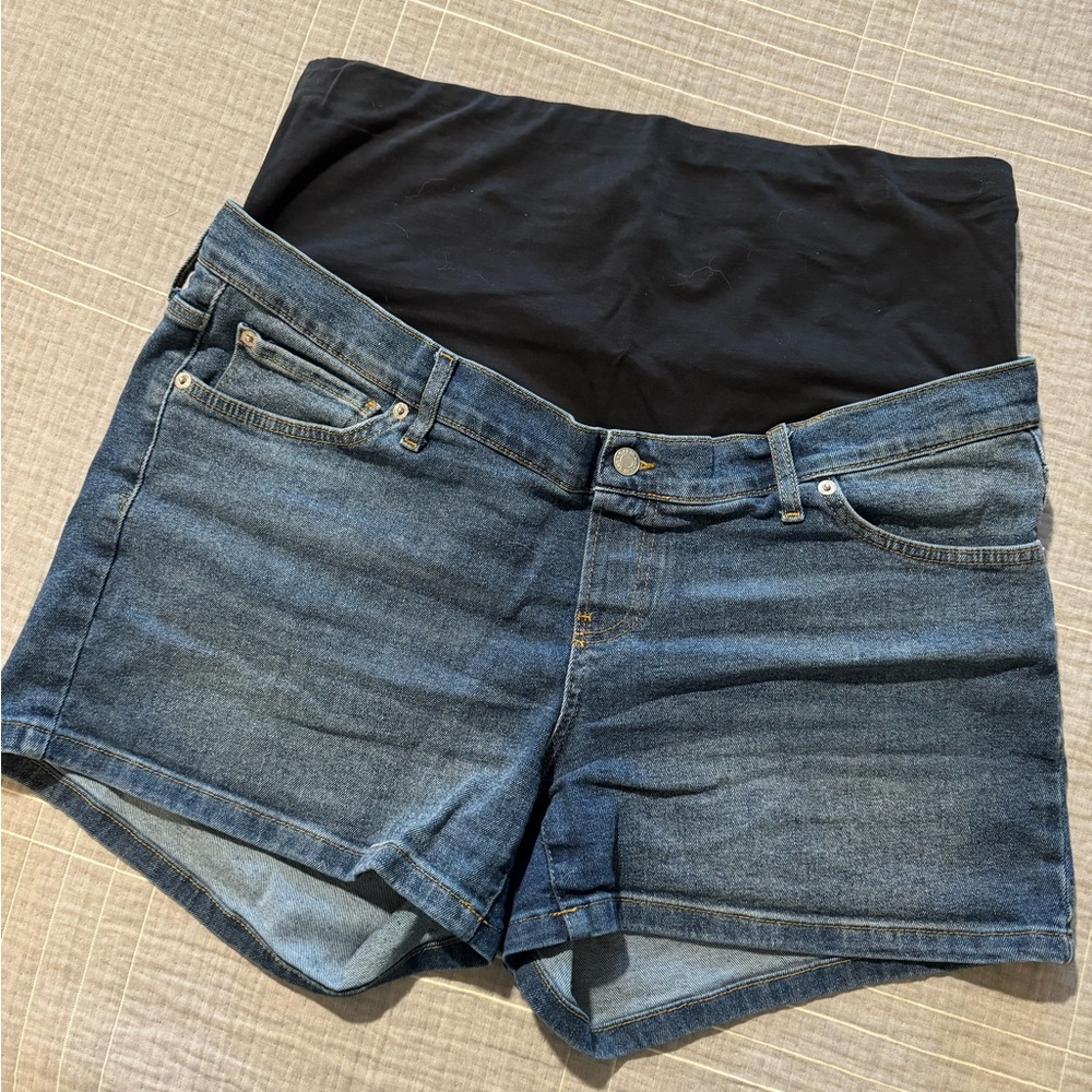 Gap Maternity Shorts